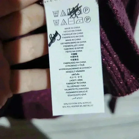 Michael Kors Shimmery Burgundy Top Size S - Picture 5 of 9